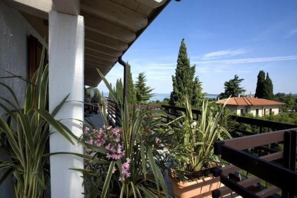 Residence Alexandra Stay Sirmione Zimmer foto